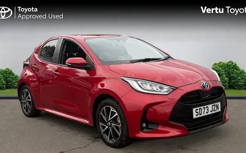 Used Toyota Yaris Hybrid Design 116 HP (85 kW) 2026 Hatchback