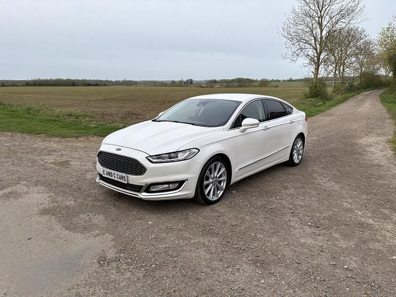 Used Ford Mondeo Vignale 210 HP (154 kW) 2016 White Sedan