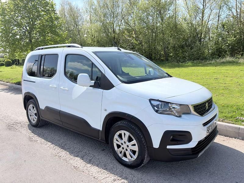Gebraucht Peugeot Rifter 2020 Weiß Van / Kleinbus