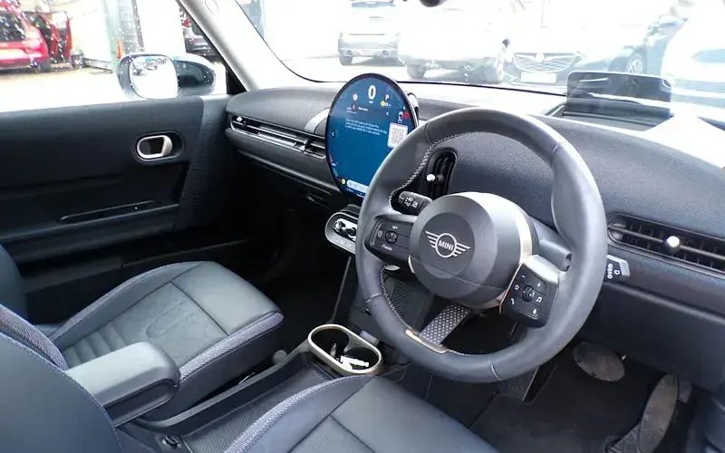 Used Mini Cooper Classic 150 kW (204 HP) 2026 White Hatchback