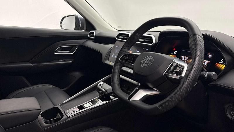 Used MG ZS Trophy 196 HP (144 kW) 2024 Grey SUV