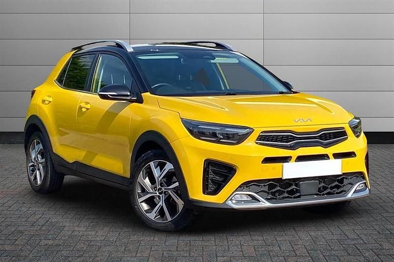Zest yellow with black roof Used 2023 Kia Stonic 2 SUV | £15,995 (Fair price) - Image 1/4