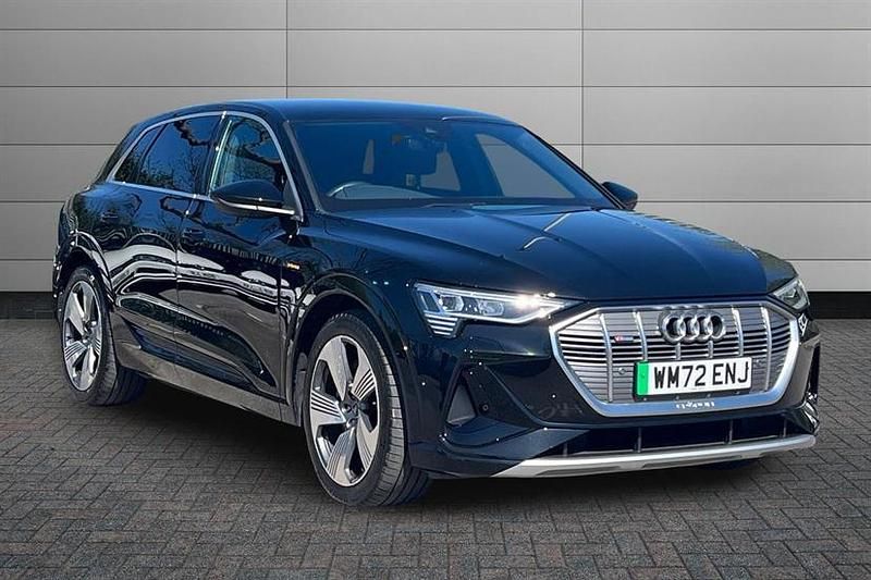 Used Audi e-tron S-Line 230 kW (313 HP) 2023 Mythos black SUV