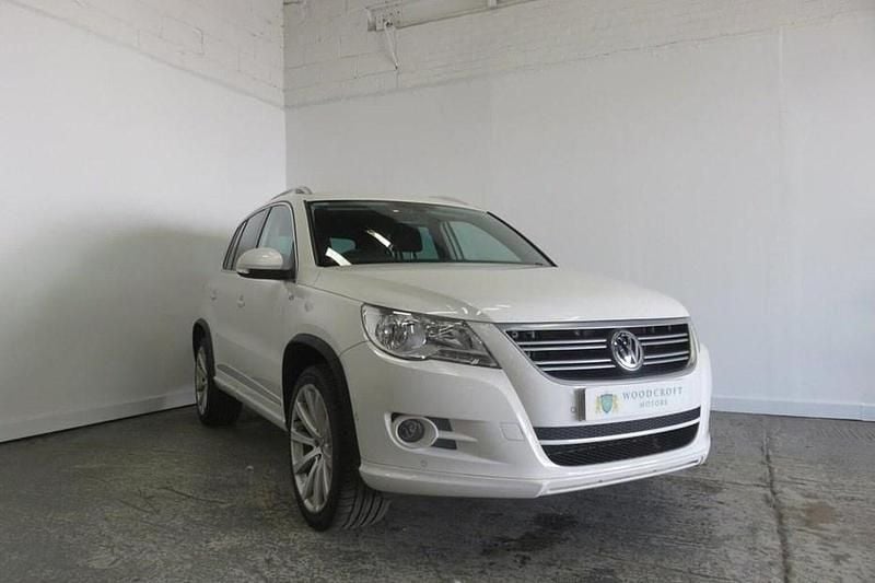 Used VW Tiguan R-line 170 HP (125 kW) 2010 White SUV