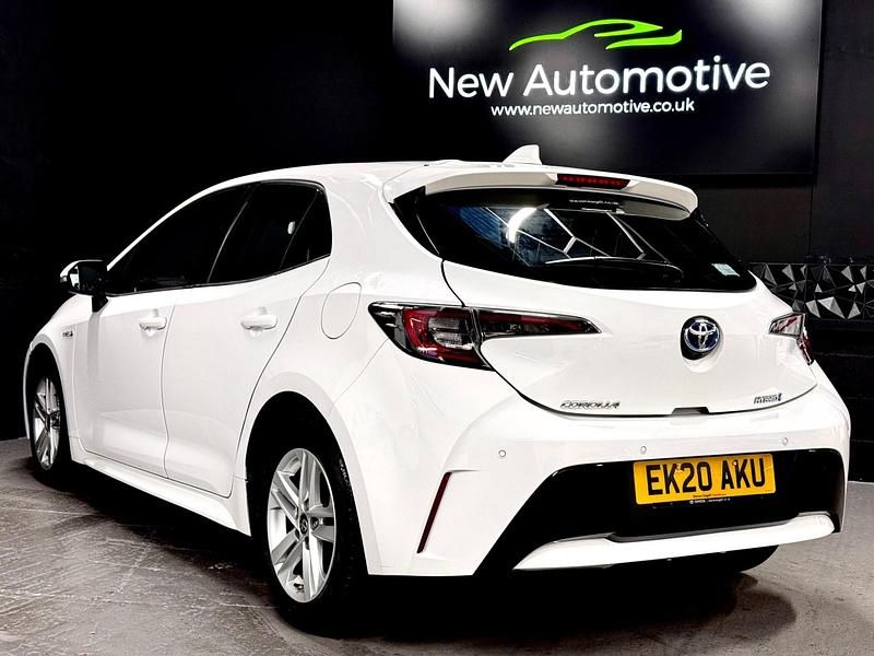 Used Toyota Corolla 2020 White Hatchback