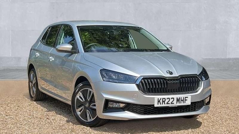 Metallic brilliant silver Used 2022 Skoda Fabia SE L Hatchback | £14,380 (Fair price) - Image 1/4