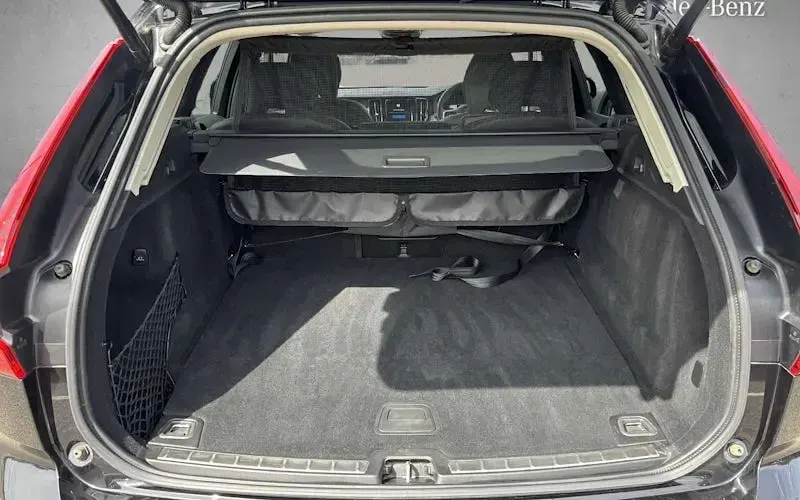 Used Volvo XC60 Plus 349 HP (256 kW) 2024 Black SUV