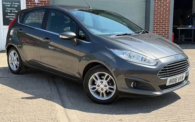 Used Ford Fiesta Zetec 101 HP (74 kW) 2017 Hatchback