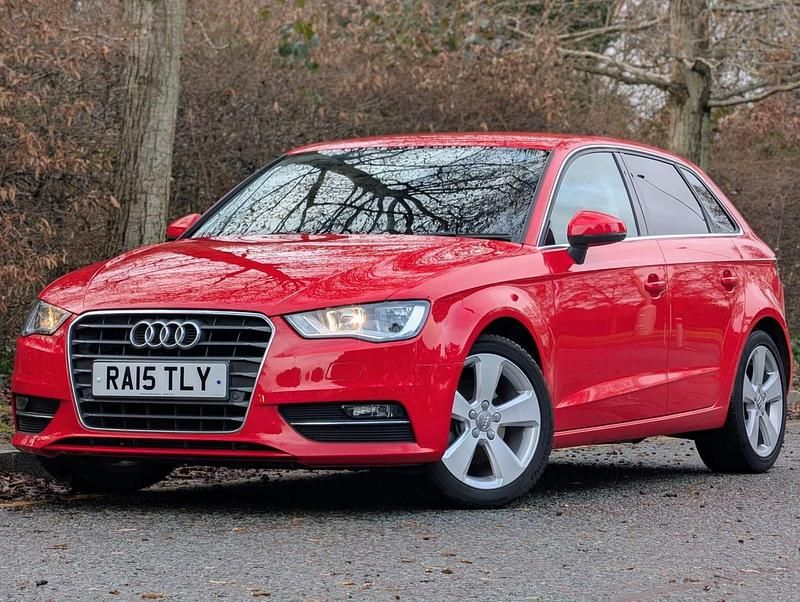 Used Audi A3 Sportback Sport 148 HP (108 kW) 2015 Red Hatchback