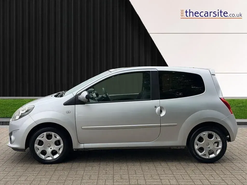 Used Renault Twingo GT 58 HP (42 kW) 2008 Silver Hatchback