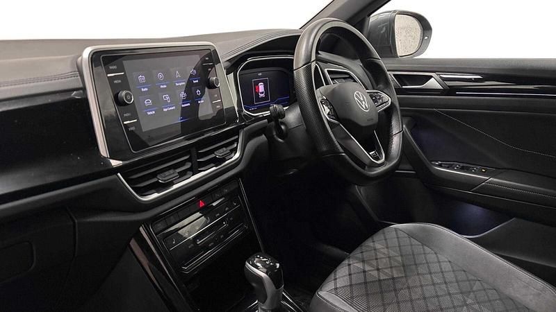 Used VW T-Roc R-line 150 HP (110 kW) 2023 Indium grey metallic SUV