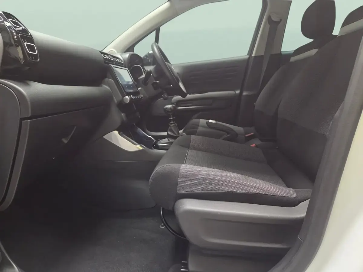Used Citroën C3 Aircross PureTech 110 HP (80 kW) 2022 White SUV