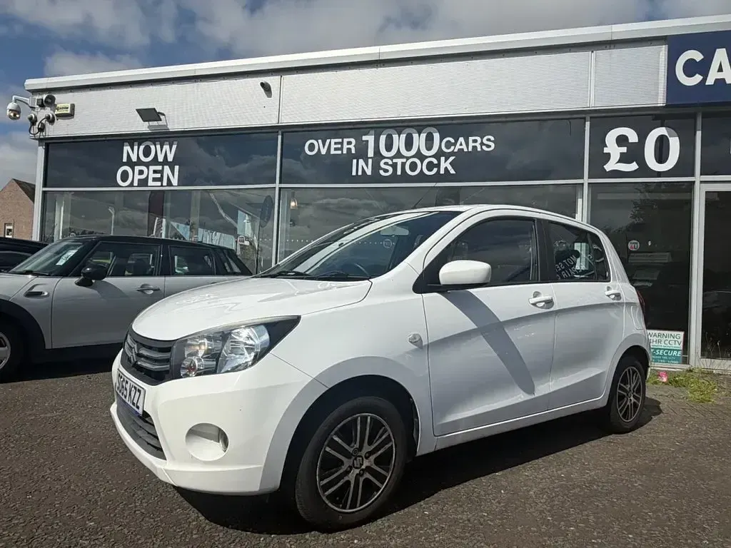 Used Suzuki Celerio SZ4 68 HP (50 kW) 2016 White Hatchback