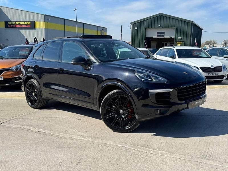 Used Porsche Cayenne Platinum Edition 262 HP (192 kW) 2016 Black SUV