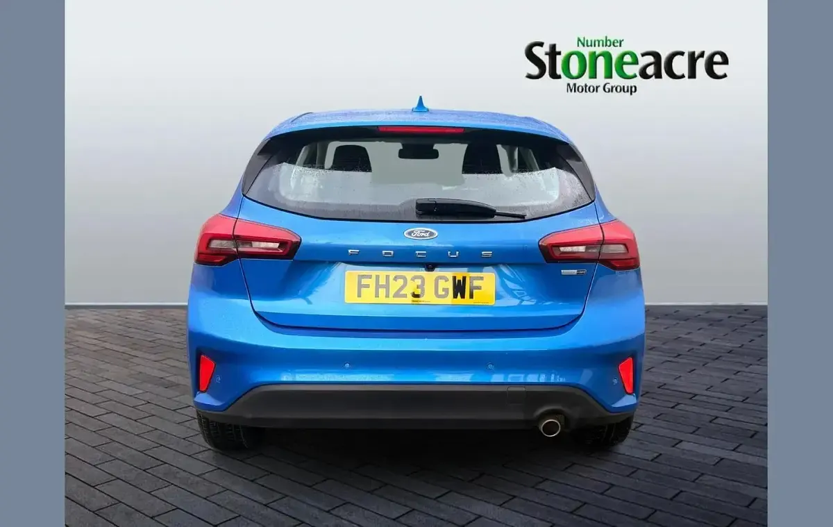 Used Ford Focus Titanium 155 HP (114 kW) 2023 Blue Hatchback