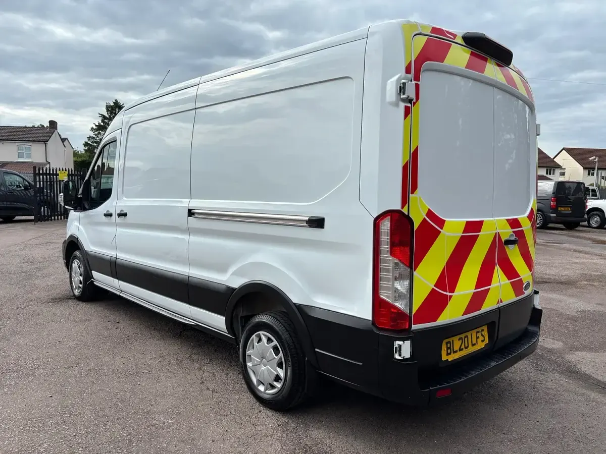 Used Ford Transit Trend 130 HP (95 kW) 2020 White Van
