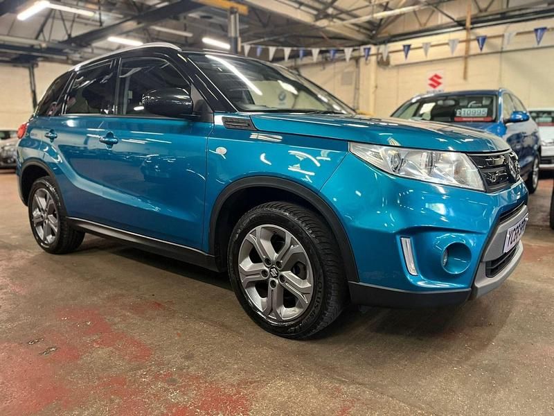 Used Suzuki Vitara SZ-T 120 HP (88 kW) 2016 Turquoise/black SUV