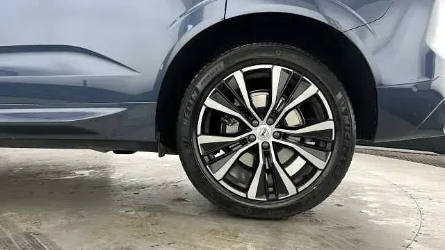 Used Volvo XC60 Plus 194 HP (142 kW) 2023 SUV