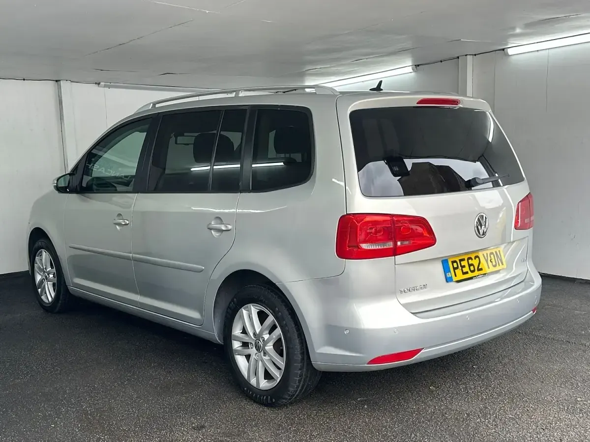 Used VW Touran SE 105 HP (77 kW) 2012 Silver MPV