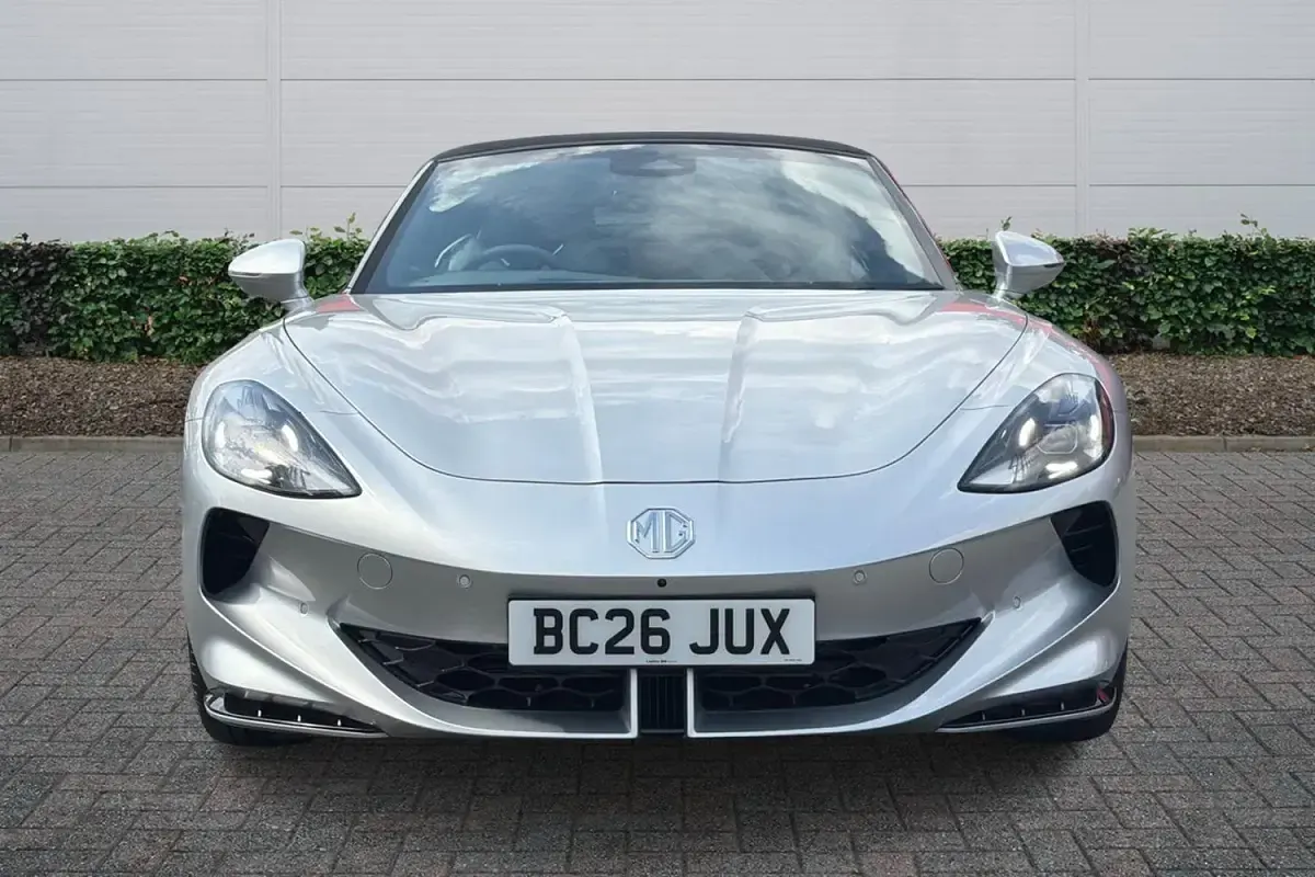 Used MG Cyberster 375 kW (510 HP) 2026 Metallic  cosmic silver Cabriolet