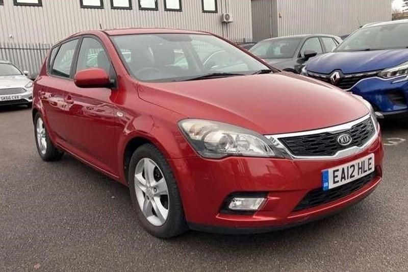 Red Used 2012 Kia Ceed Hatchback | £3,995 (Fair price) - Image 1/1