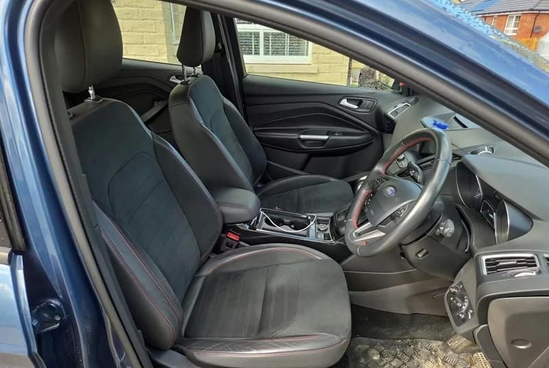 Used Ford Kuga ST-Line 182 HP (133 kW) 2019 Blue SUV