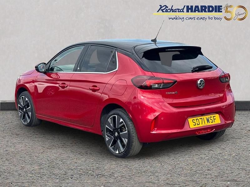Used Vauxhall Corsa-e Elite 98 kW (134 HP) 2021 Red Hatchback