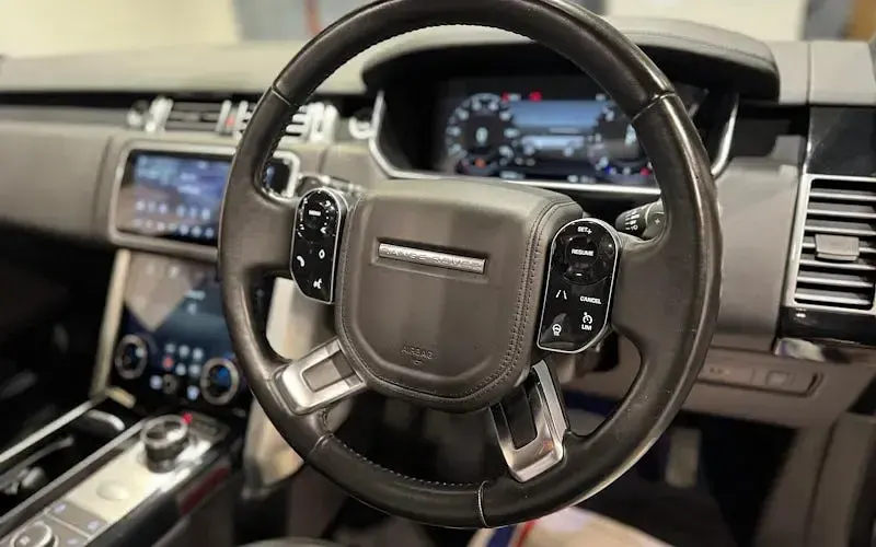 Used Land Rover Range Rover Vogue 275 HP (202 kW) 2019 Grey SUV
