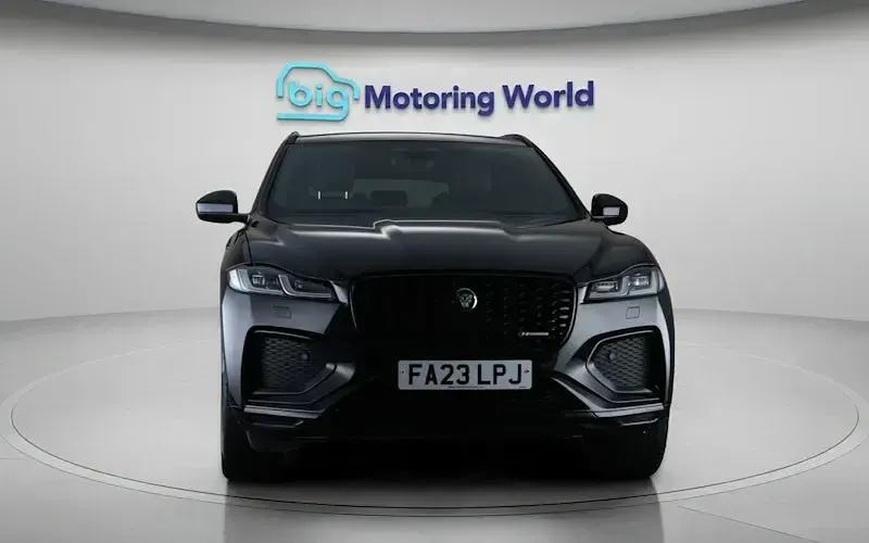 Used Jaguar F-Pace R-Dynamic 250 HP (183 kW) 2023 Black SUV