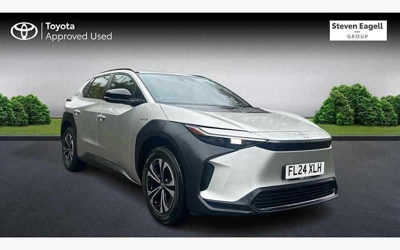 Used 2025 Toyota bZ4X PURE SUV | £23,423 (Fair price) - Image 1/4