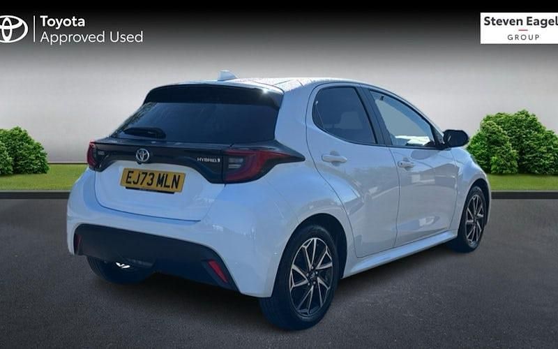 Used Toyota Yaris Hybrid Design 116 HP (85 kW) 2025 Hatchback