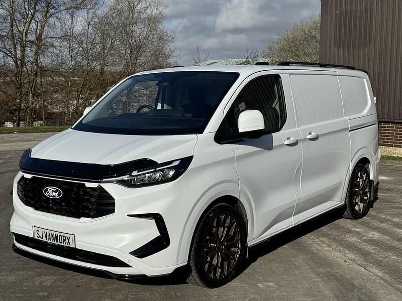 Used Ford Transit Custom Limited 136 HP (100 kW) 2024 White Van