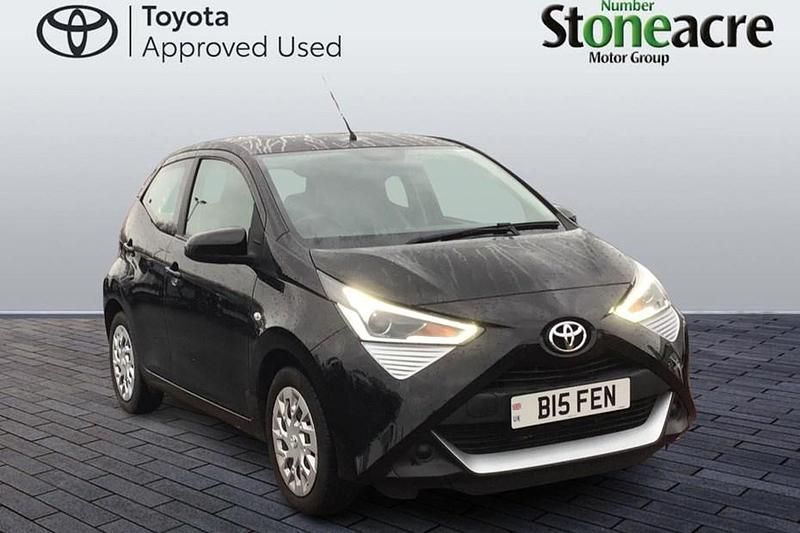 Black Used 2020 Toyota Aygo X-play Hatchback | £11,500 (Fair price) - Image 1/1