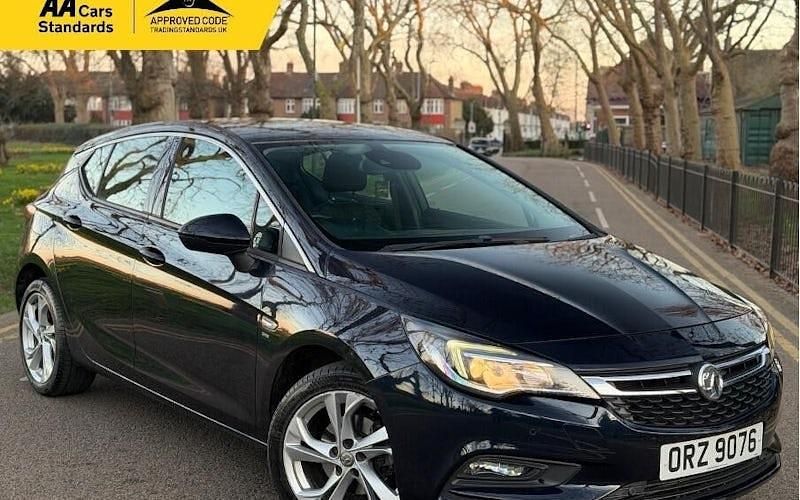 Used Vauxhall Astra SRi 150 HP (110 kW) 2019 Blue Hatchback