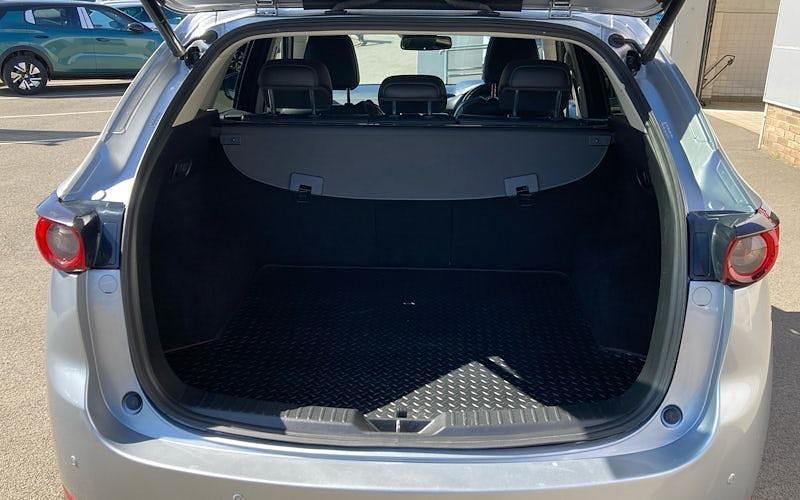 Second-hand Mazda CX-5 Inclusive 165 CP (121 kW) 2019 Argintiu SUV