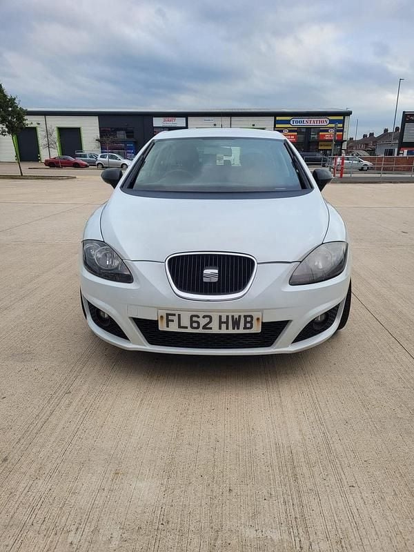White Used 2012 Seat Leon Copa Hatchback | £2,195 (Good price) - Image 1/4