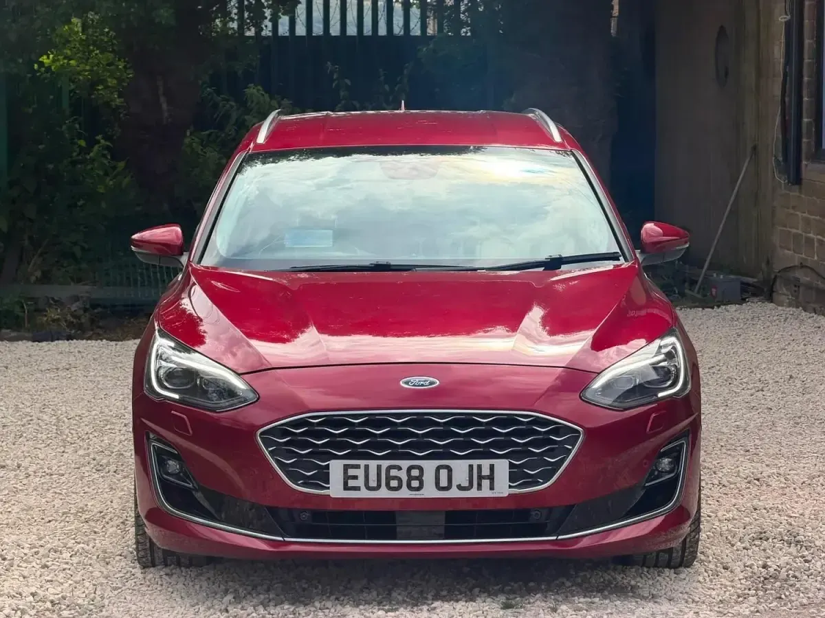 Used Ford Focus Vignale 150 HP (110 kW) 2019 Red Estate