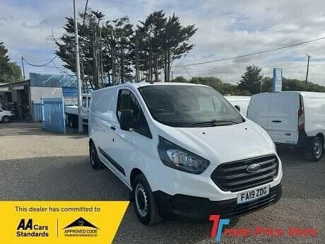 White Used 2019 Ford Transit Custom | £9,995 (Fair price) - Image 1/4