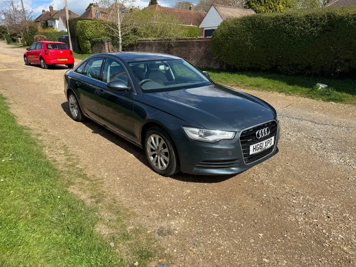 Begagnad Audi A6 2012 Blå Sedan