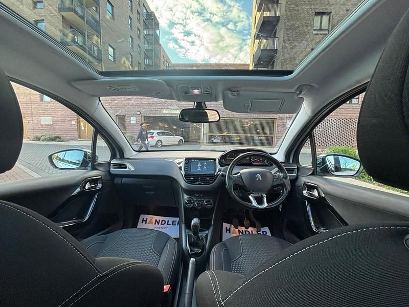 Used Peugeot 208 Allure Premium 2018 White Hatchback