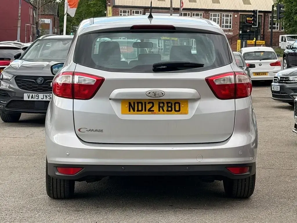 Käytetty Ford C-MAX Zetec 105 HP (77 kW) 2012 Hopea Tila-auto
