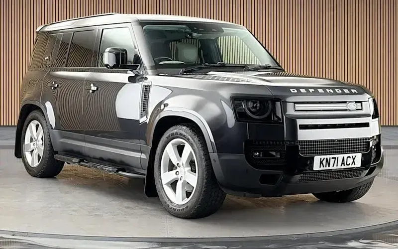 Used Land Rover Defender HSE 300 HP (220 kW) 2021 SUV