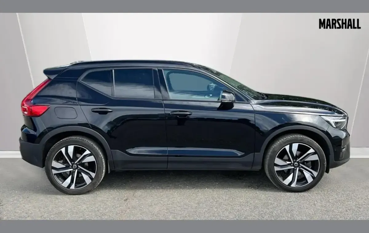 Used Volvo XC40 Ultimate 194 HP (142 kW) 2024 Black SUV