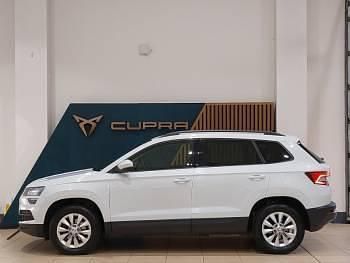 Używany Skoda Karoq SE 115 KM (84 kW) 2019 Biały SUV