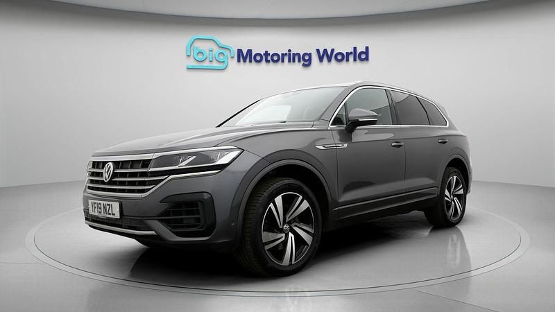 Used VW Touareg R-line 228 HP (167 kW) 2019 Grey SUV