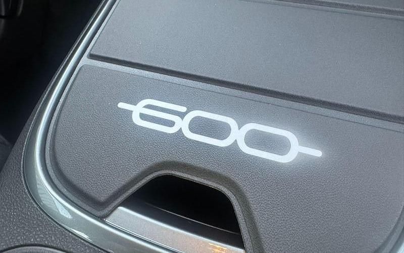 New Fiat 600 101 HP (74 kW) 2025 SUV