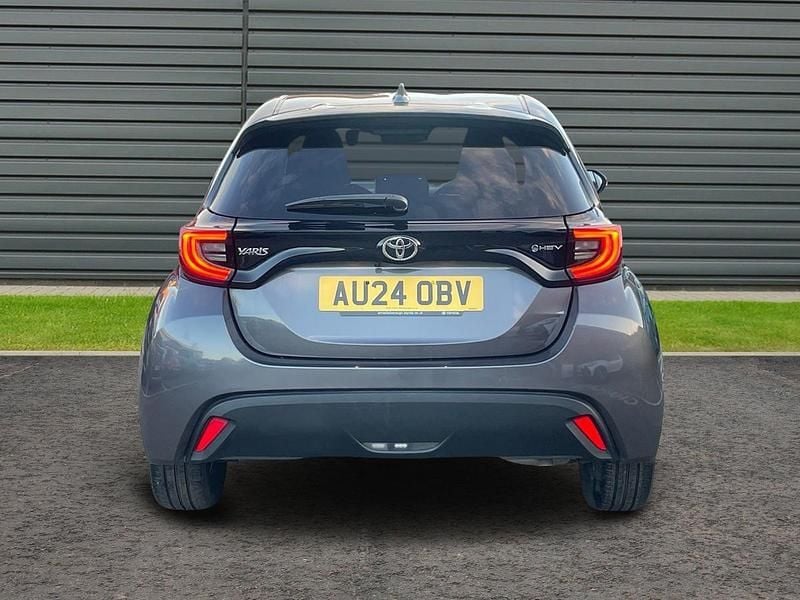 Used Toyota Yaris Design 116 HP (85 kW) 2024 Decuma grey Hatchback