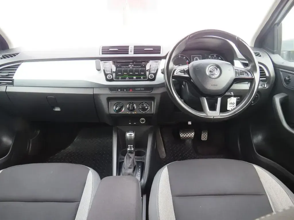 Used Skoda Fabia SE 110 HP (80 kW) 2016 Silver Hatchback