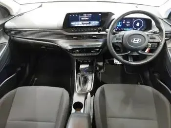 Used Hyundai Bayon Premium 100 HP (73 kW) 2025 Green SUV