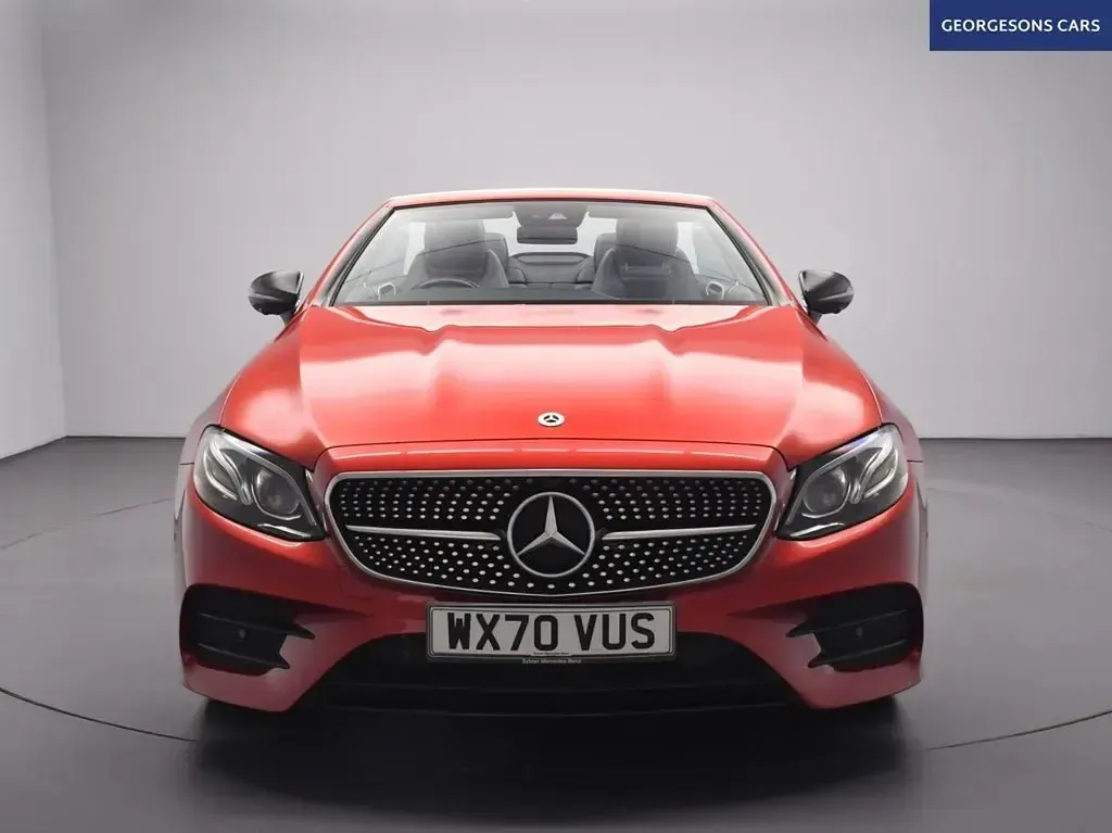 Usado Mercedes E400 AMG line 340 HP (250 kW) 2020 Vermelho Cabrios
